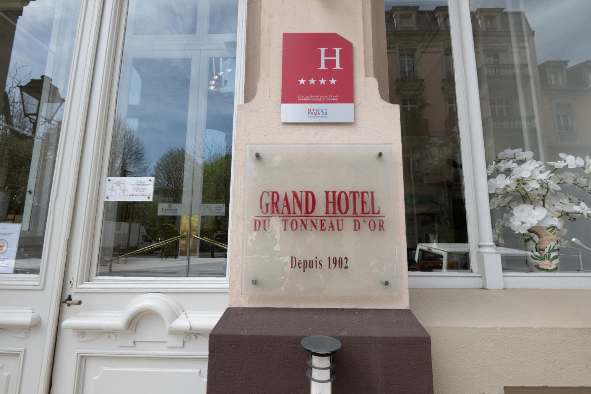 Grand Hôtel Du Tonneau D'Or Belfort Exterior foto